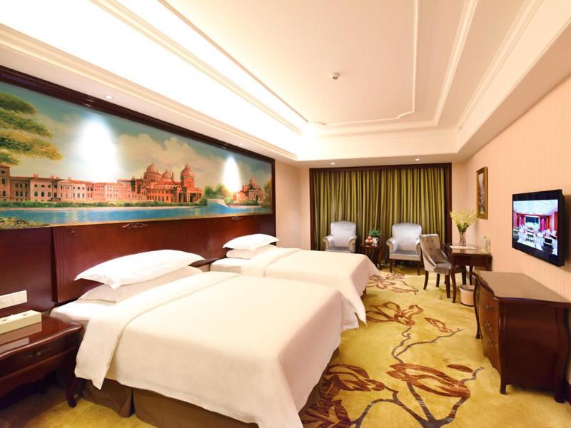 Vienna Hotel Loudi Chunyuan Pedestrian Street Luaran gambar