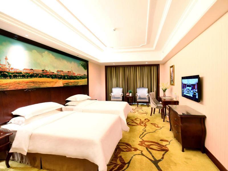 Vienna Hotel Loudi Chunyuan Pedestrian Street Luaran gambar